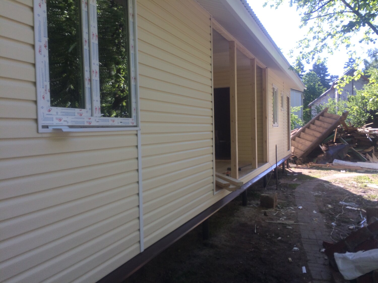 дом обшитый сайдингом, веранда обшитая сайдингом, сайдинг обшивка дома, дом обшитый виниловым сайдингом, сайдинг наружный