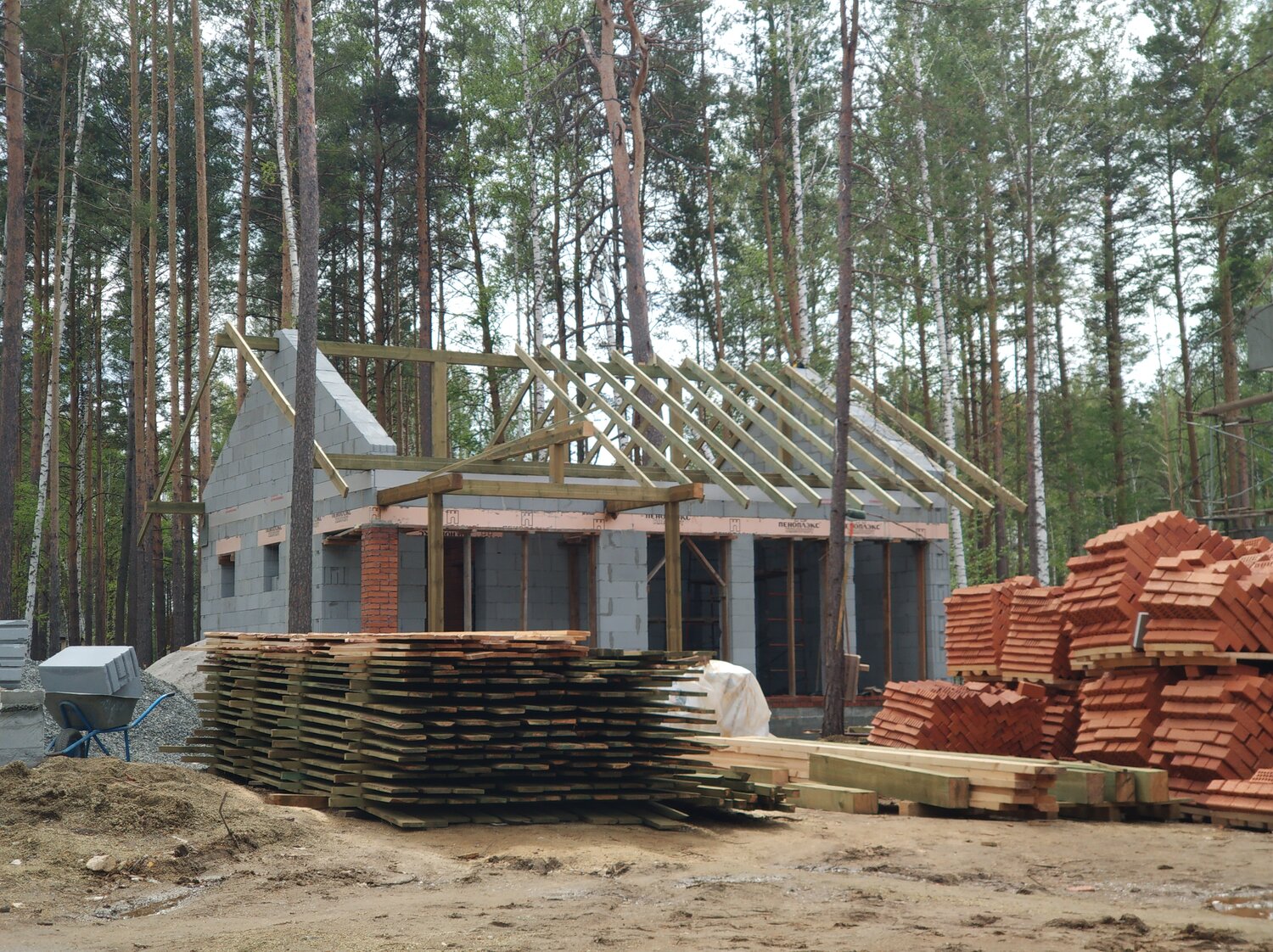 строительство домов, загородный дом, строительство коттеджей, стройка в лесу, строительство загородных домов