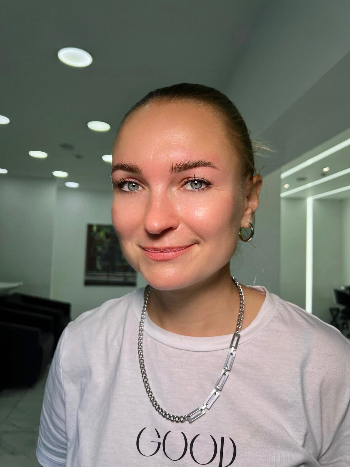 девушка, человек, макияж бровей, макияж, оформление бровей