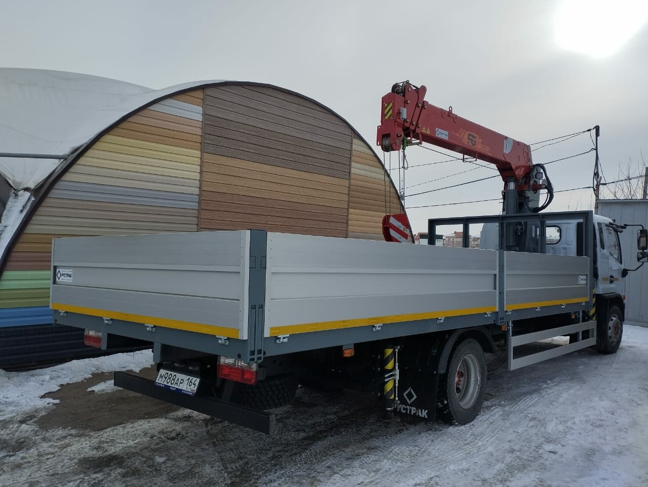 бортовой с кму, манипулятор кму, бортовой isuzu nqr90lm c кму unic 374, манипулятор фав, манипулятор хендай