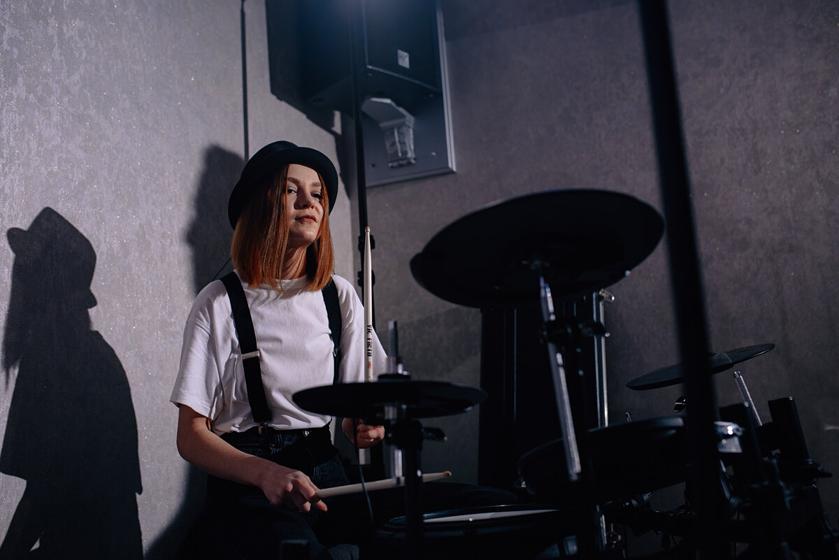 kristina schiano, drummer, kristina schiano frank zummo, kristina schiano hot, барабанщик