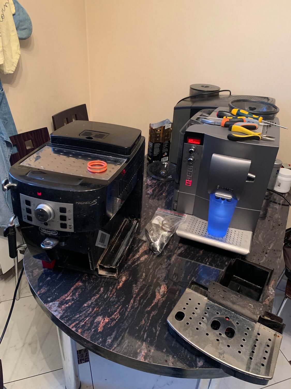 кофемашина, кофемашина delonghi magnifica ecam 22.110.b, техника, кофемашина delonghi ecam 22.110.b 9, delonghi magnifica ecam22.110b, черный