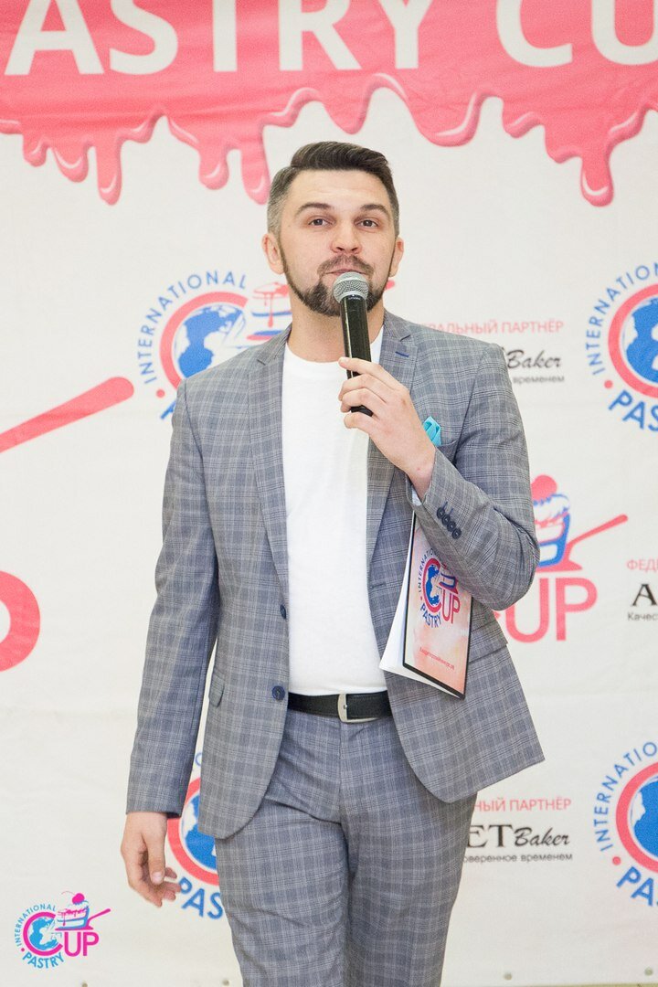 дмитрий островский, мужчина, ведущий, человек, ведущий на свадьбу антон