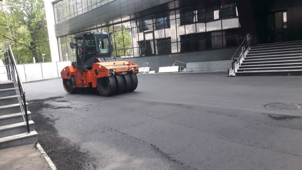 укладка асфальта асфальтдорстройремонт, укладка асфальта, асфальтирование, асфальтирование дорог, ремонт дорог