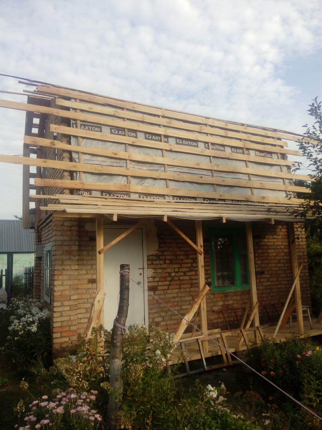 деревянный дом, дом, крыши, каркасный дом, надстройка крыши деревянного дома