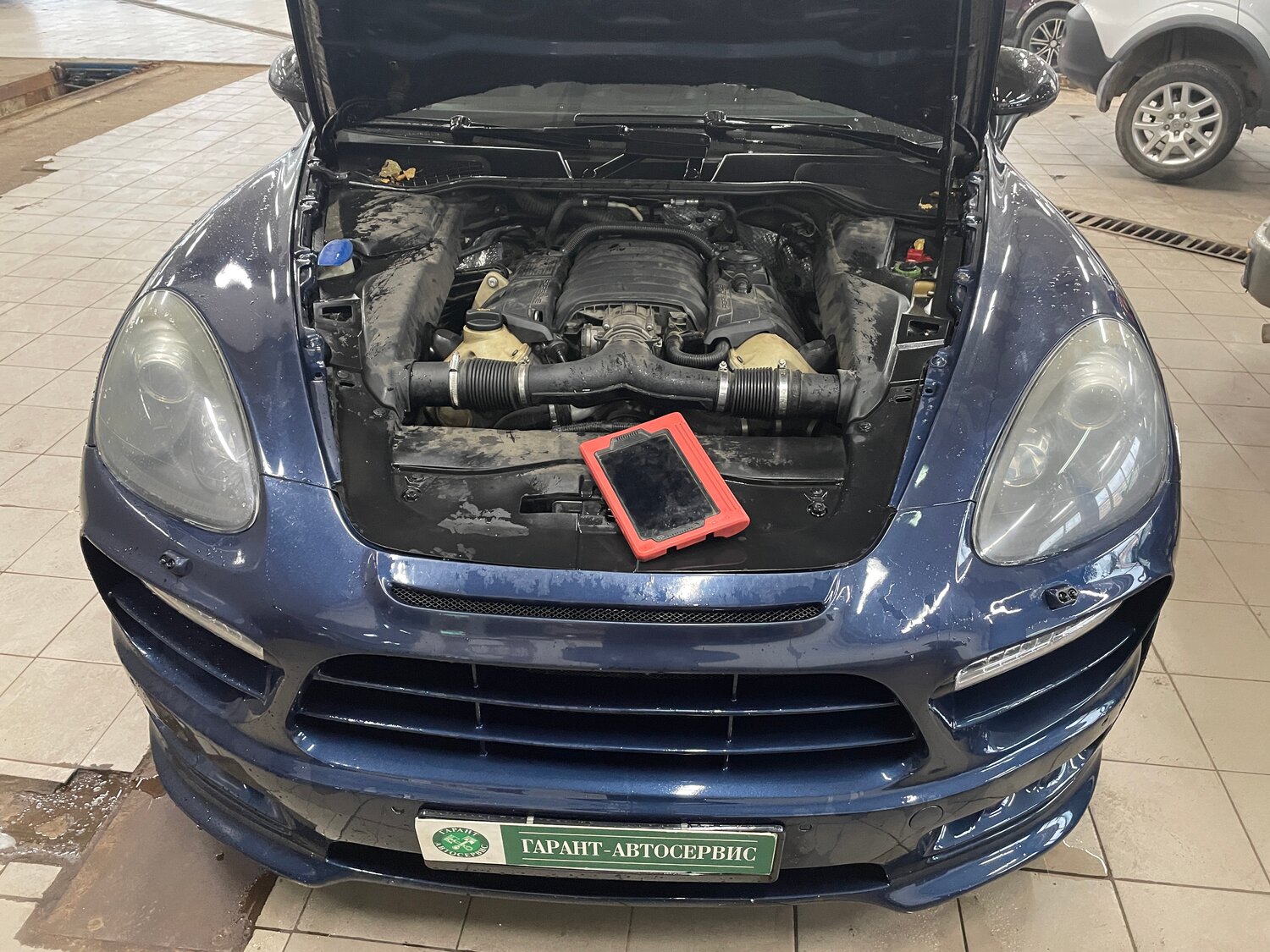 порше кайен 958 рестайлинг моторный отсек, автомобиль, авто, porsche cayenne, porsche cayenne открытый капот