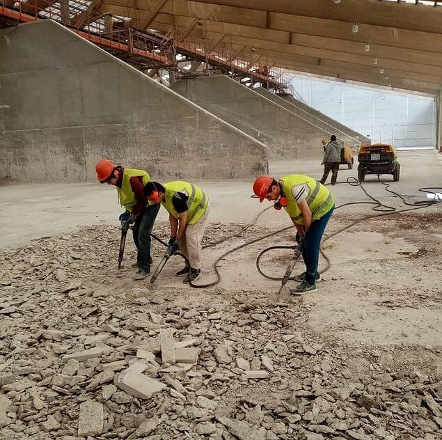 Демонтаж бетонной стяжки пола