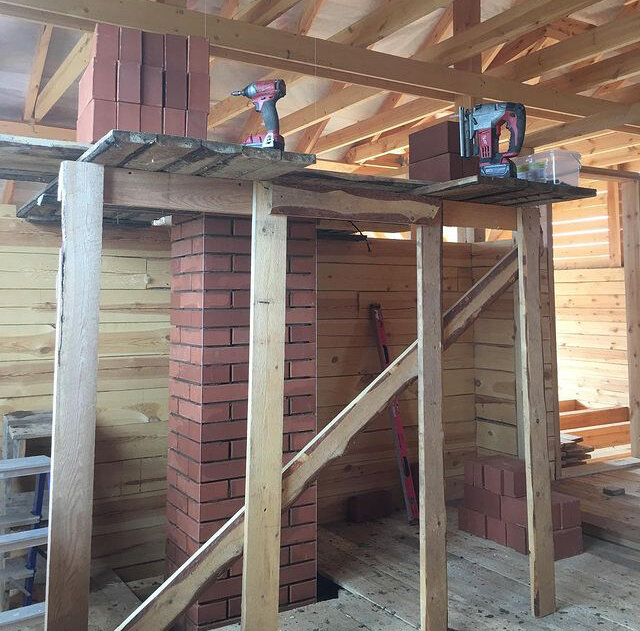 Кладка кирпичного дымохода