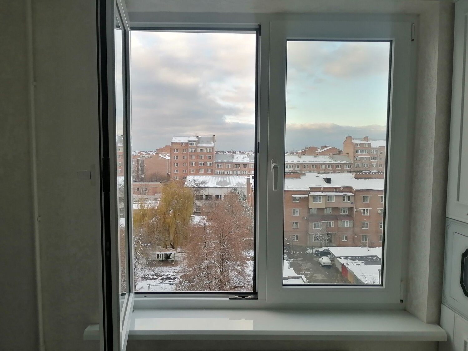 окна, пластиковое окно, пластиковые окна двустворчатые вид снаружи, остекление балконов и лоджий, евроокна пластиковые у-удэ