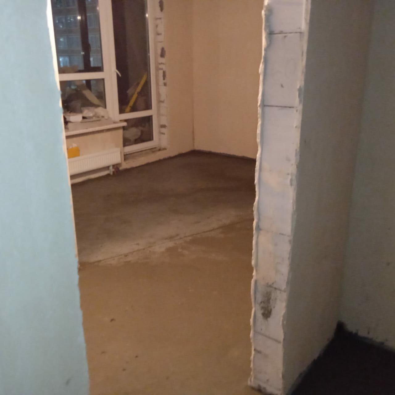 стяжка пола в квартире, стяжка пола, стяжка пола в коридоре, предчистовая в 3х квартире, черновая отделка