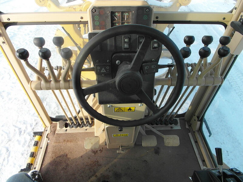 грейдер sem 922 кабина, грейдер сэм 922, грейдер caterpillar 150 кабина, автогрейдер кат 160н управление с кабины. показать кабину, кабина автогрейдера вольво