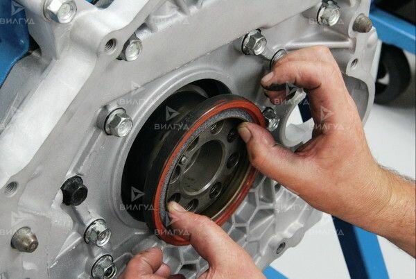 сальник коленвала, сальник коленвала передний, сальник коленчатого вала ford focus 2 1.6 двигатель, лобовой сальник двигателя ваз 2111, сальник коленвала задний 2109