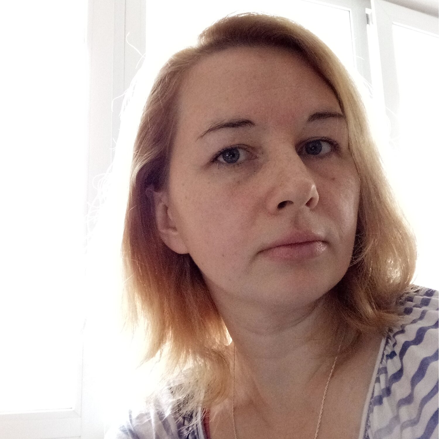 Поклейка обоев женщины маляры - 86 фото