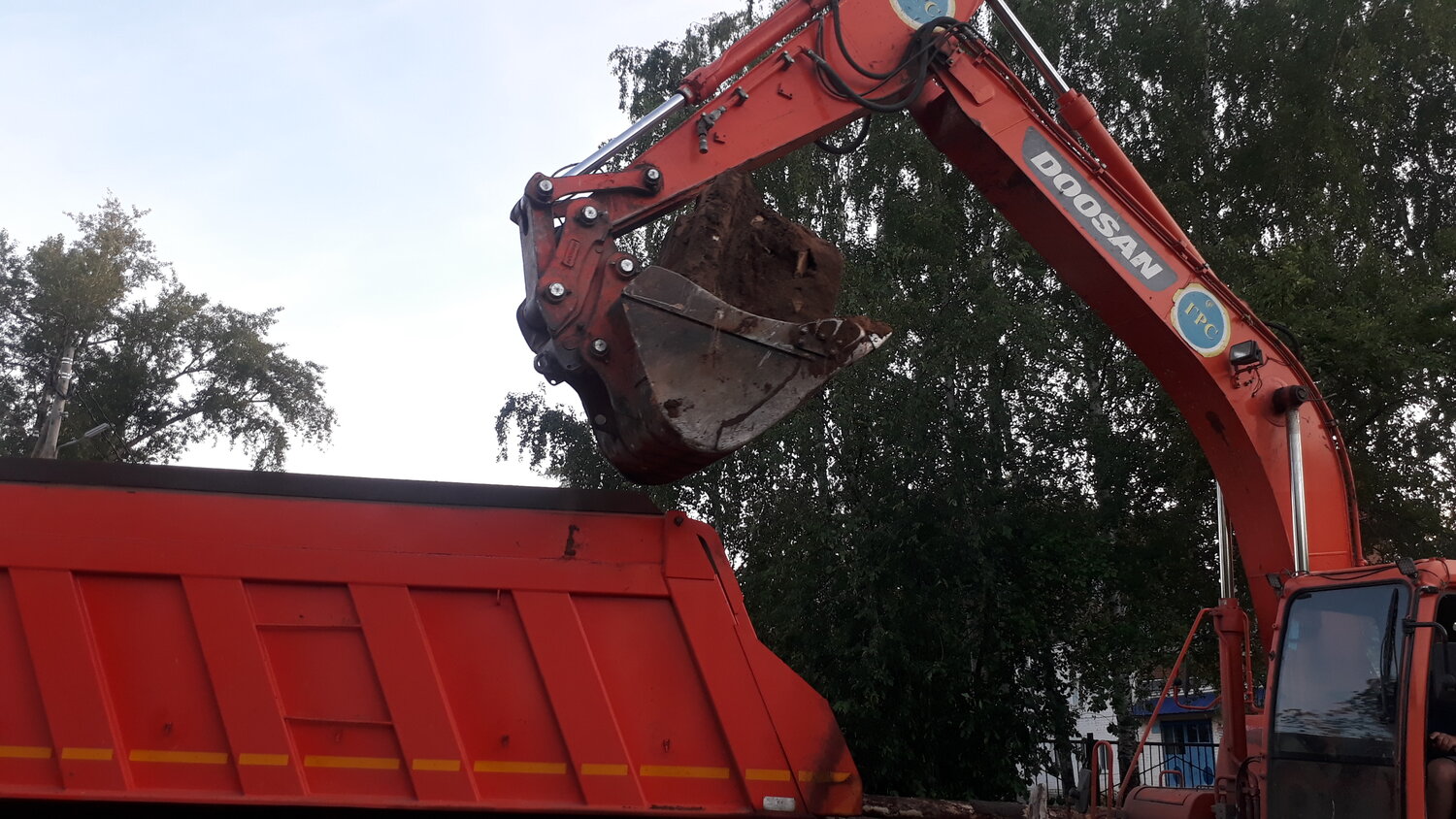 hitachi 230 экскаватор, doosan solar 470lc-v, doosan экскаватор, экскаватор hitachi, тяжинское дрсу