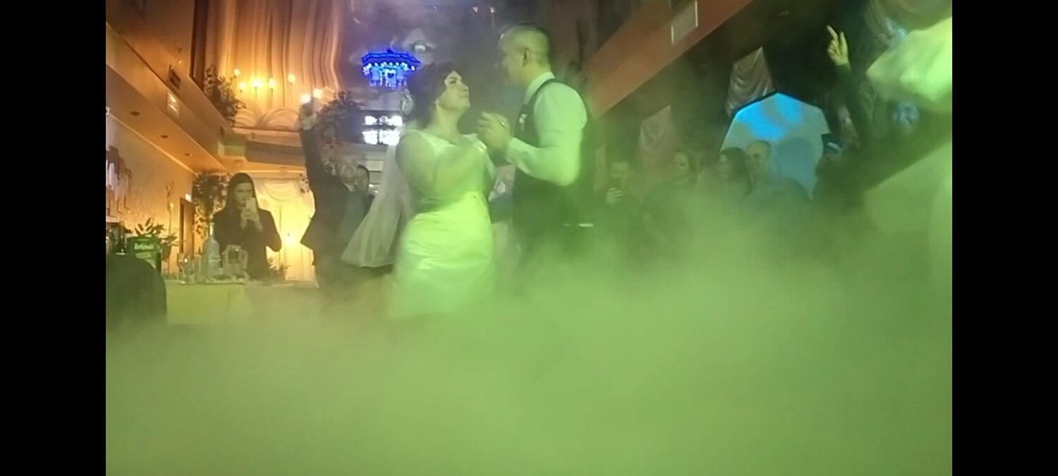 свадьба, тяжелый дым на свадьбу, дым на свадьбу, свадебный танец, кафе жара кондрово