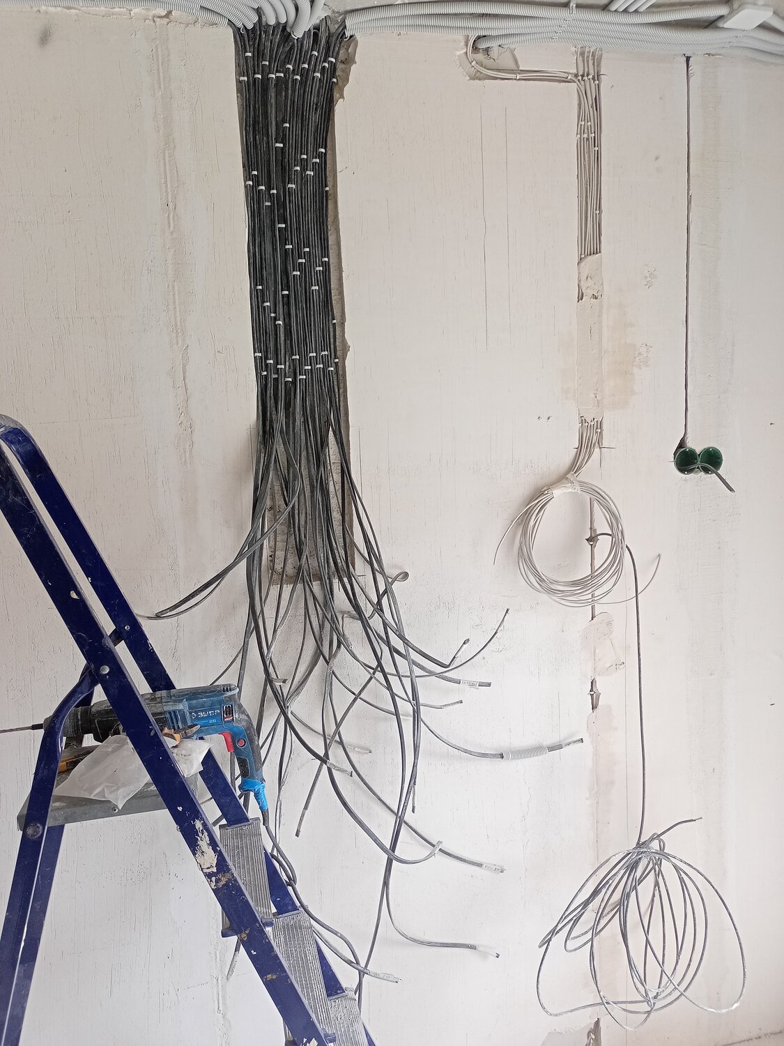 монтаж электропроводки, монтаж электропроводки в квартире, электропроводка, электропроводка в квартире, разводка электрики