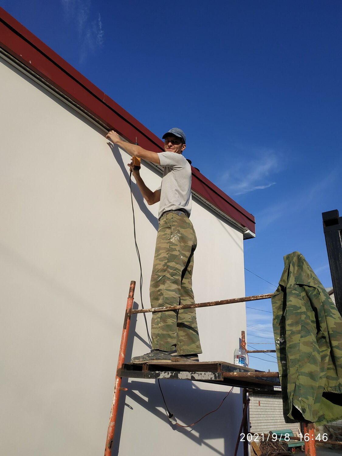 Как покрасить в камуфляж своими руками стену - 89 фото