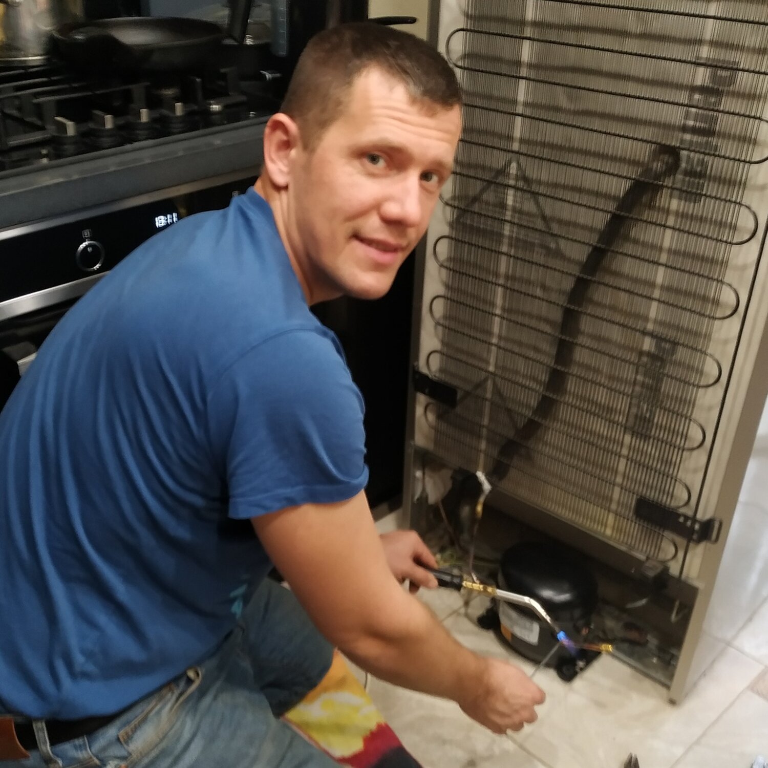 Частный мастер по ремонту холодильников в Ярославле: 113 мастеров по  ремонту холодильников со средним рейтингом 4.4 с отзывами и ценами на  Яндекс Услугах.