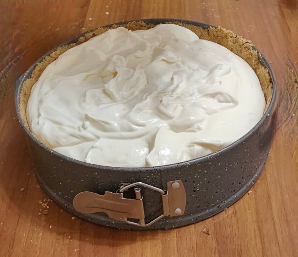 пирог, пирог с меренгой, классический бисквит, торт бисквитный, пирог на сметане