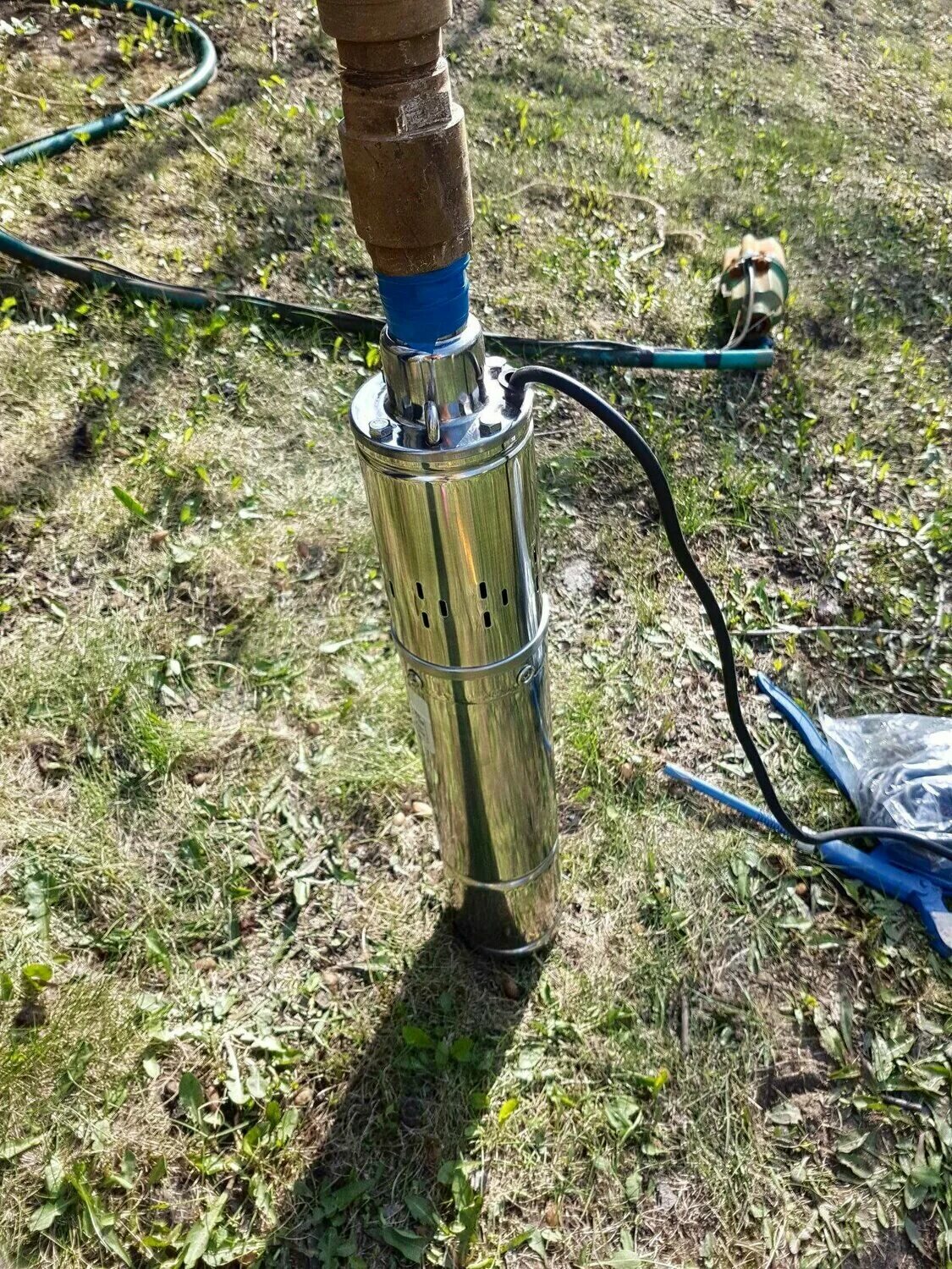 глубинный насос для скважины, насос скваженный вихрь сн-90b, насос для скважины, скважинный насос, вибрационный насос для скважины
