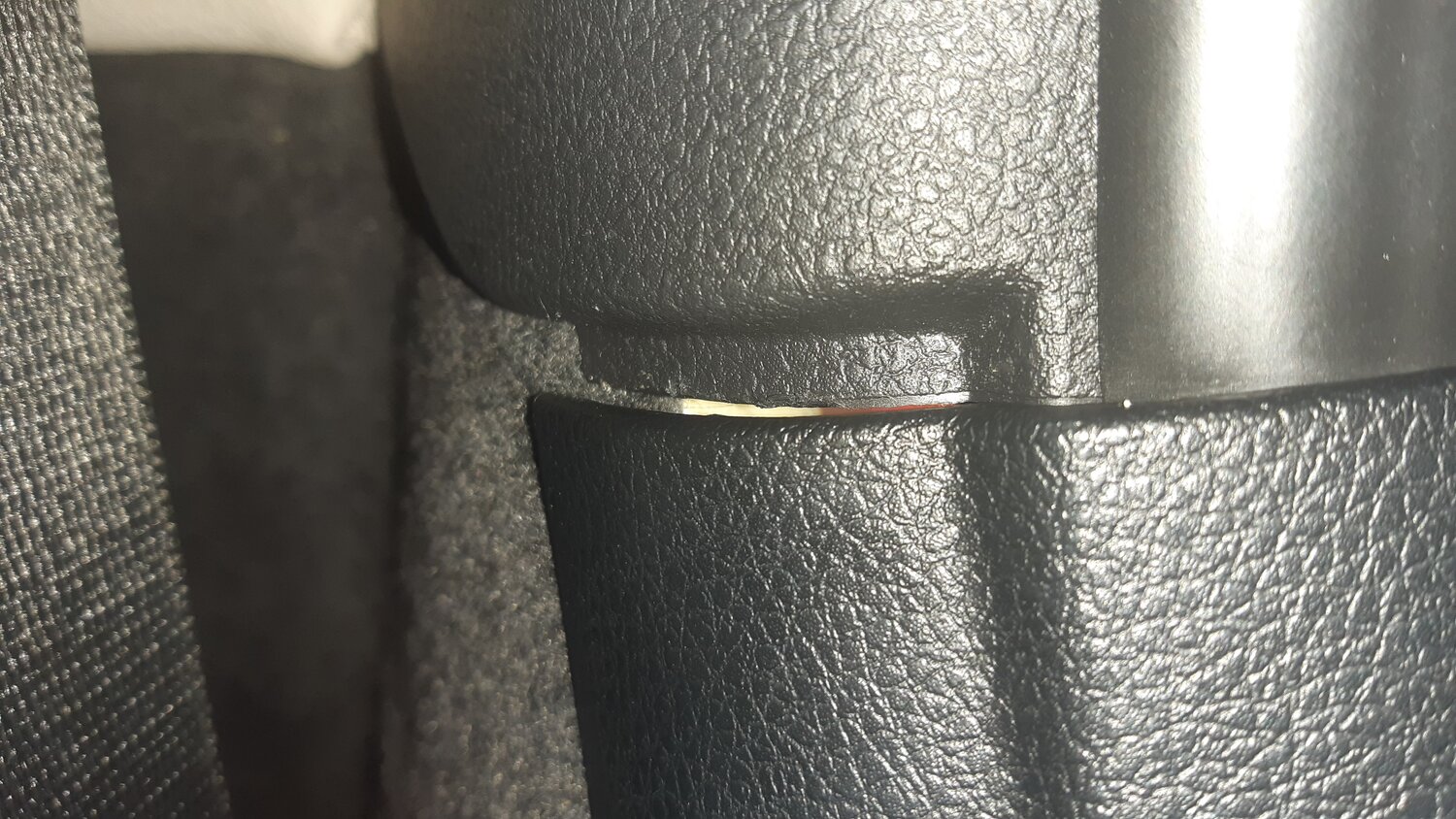 авто, toyota rav 4 iv, обшивка, обшивка двери, черный мерседес