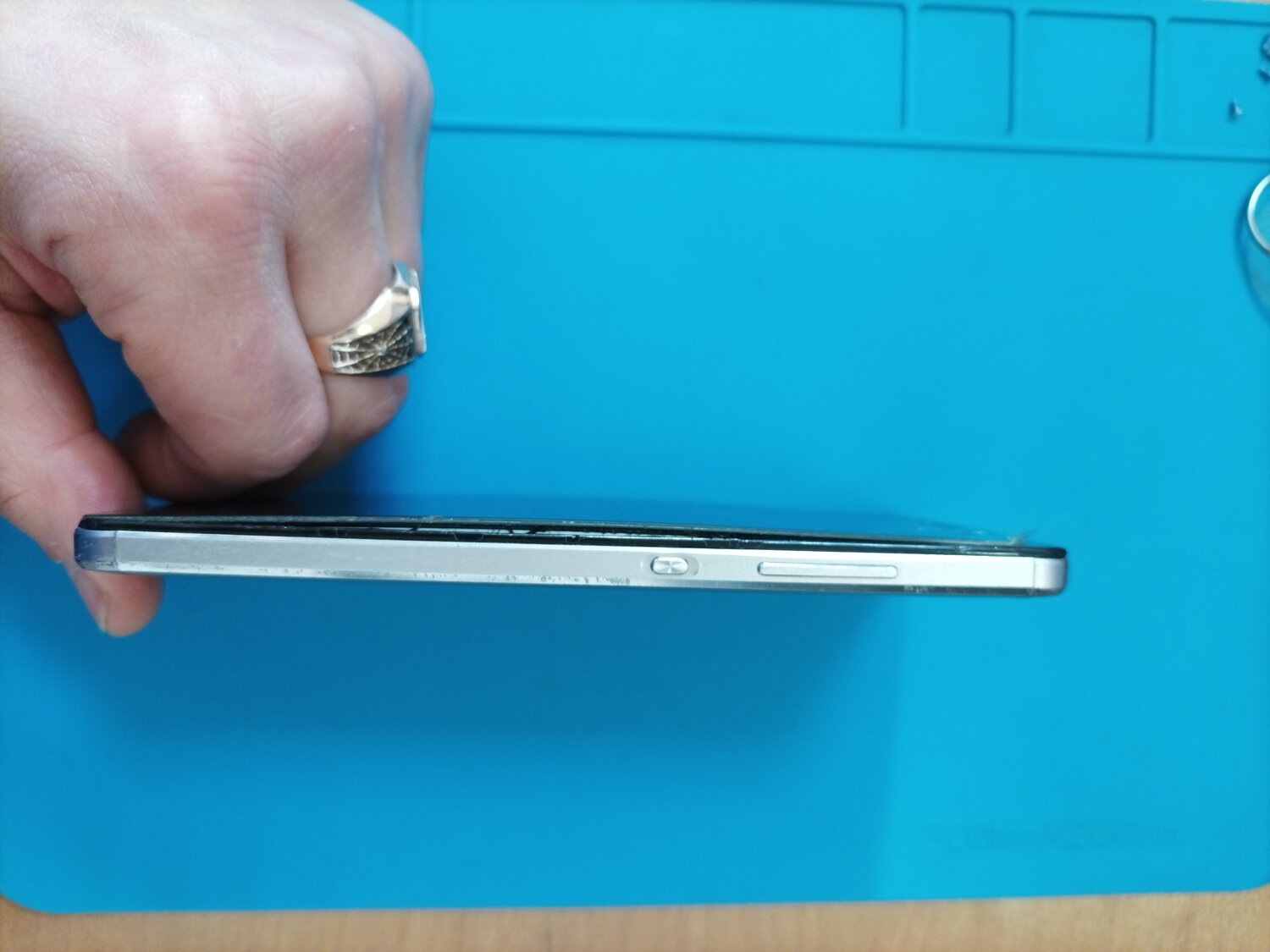 ноутбук honor, мобильный телефон смартфон, большой планшет с клавиатурой и ручкой chuwi hi 13, смартфон, honor ноутбук 2022