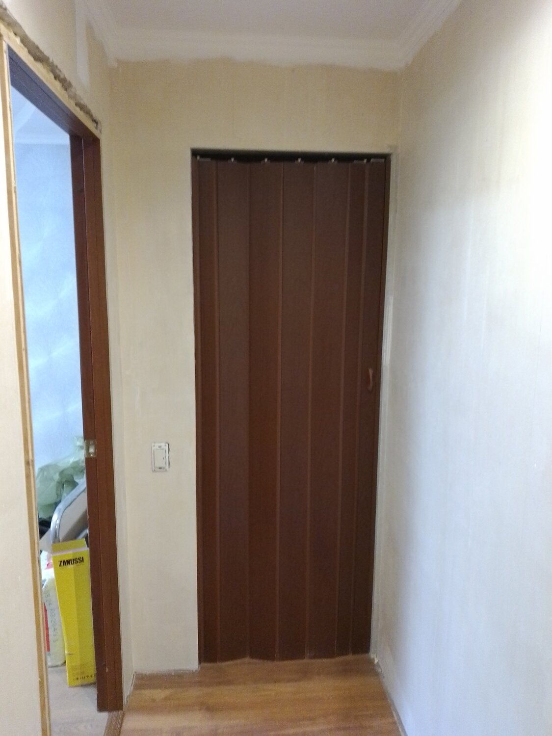 дверь гармошка, двери-гармошка marley rapid 88x203, у двери, раздвижные двери, двери бу