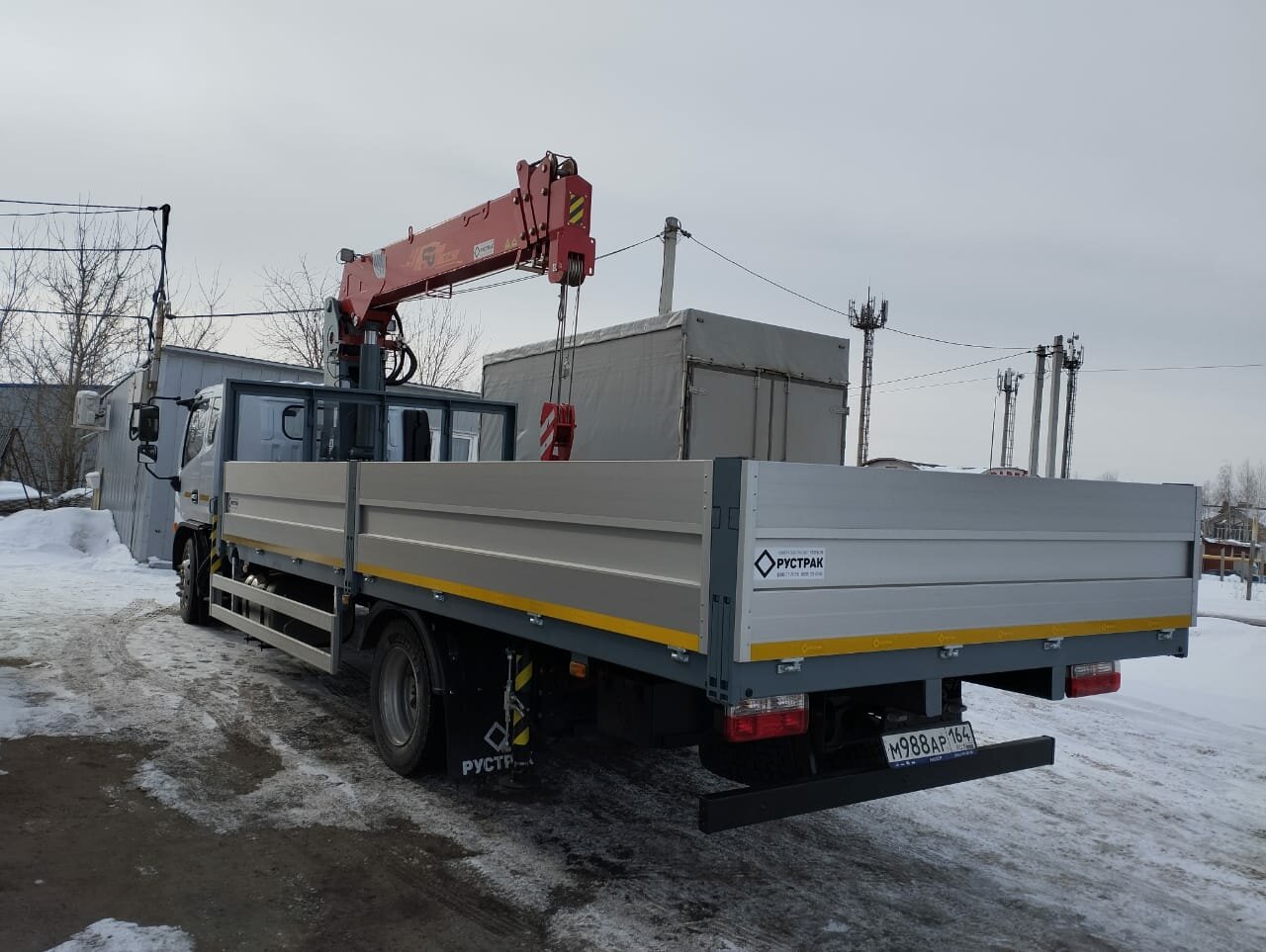 бортовой с кму, манипулятор кму, mitsubishi fuso с кму, хино 300 с кму 5.5, хино 300 с кму