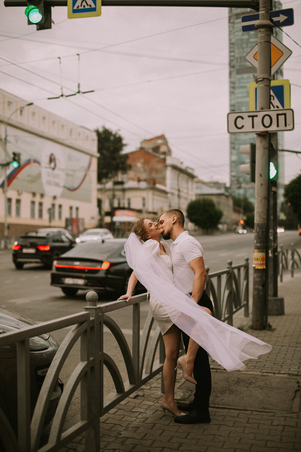свадебная фотосессия, фотосессия для пары, мужчина, на свадьбе, влюбленная пара