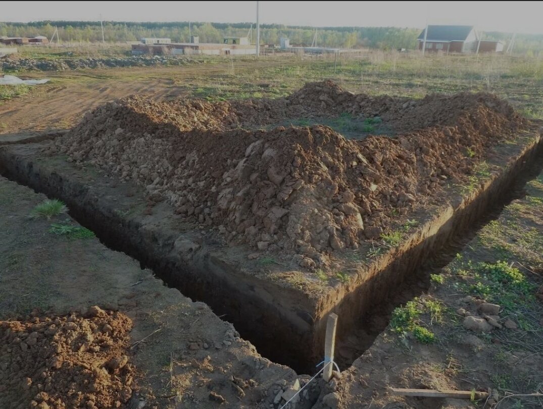 копка траншей, копка траншеи, копка траншеи под фундамент, траншея под фундамент, рытье траншеи