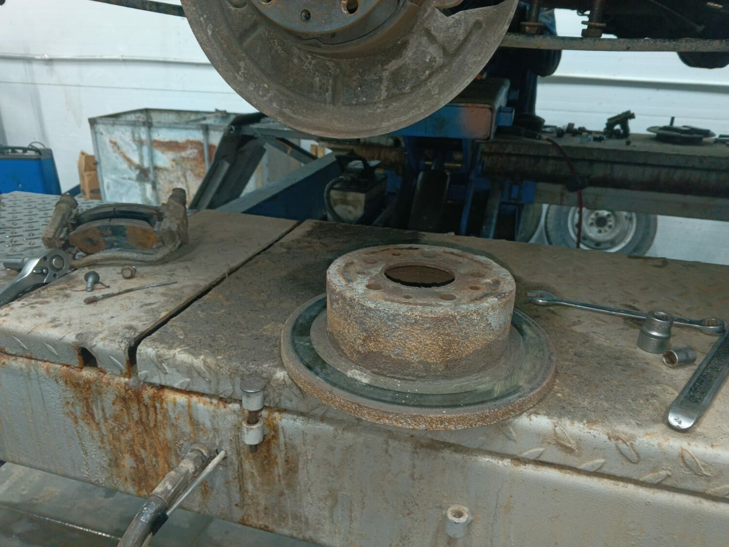 задняя ступица рено логан 1, тормозной барабан москвич 2141, барабанные тормоза на москвич 2141, ступица газ 2410 передняя, тормозной барабан москвич 412