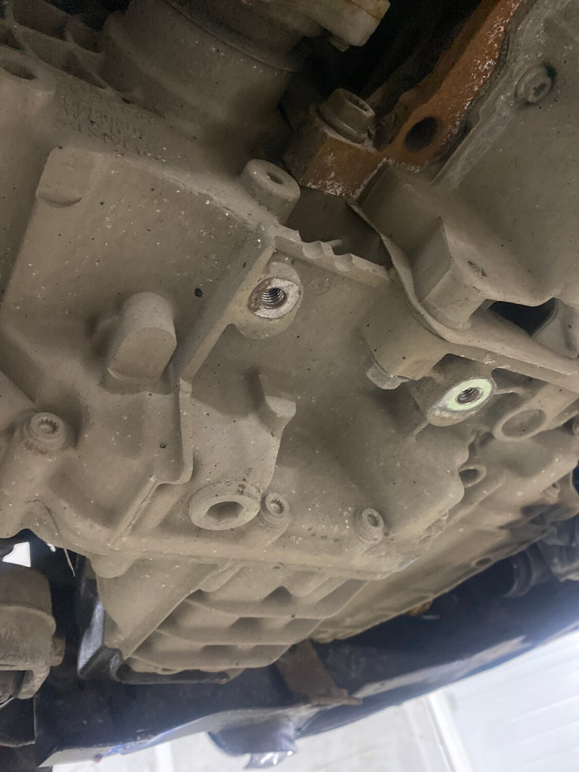 заливная пробка акпп форд фокус 3, сливная пробка акпп, акпп хендай i40, замена масла в коробке, замена масла в акпп