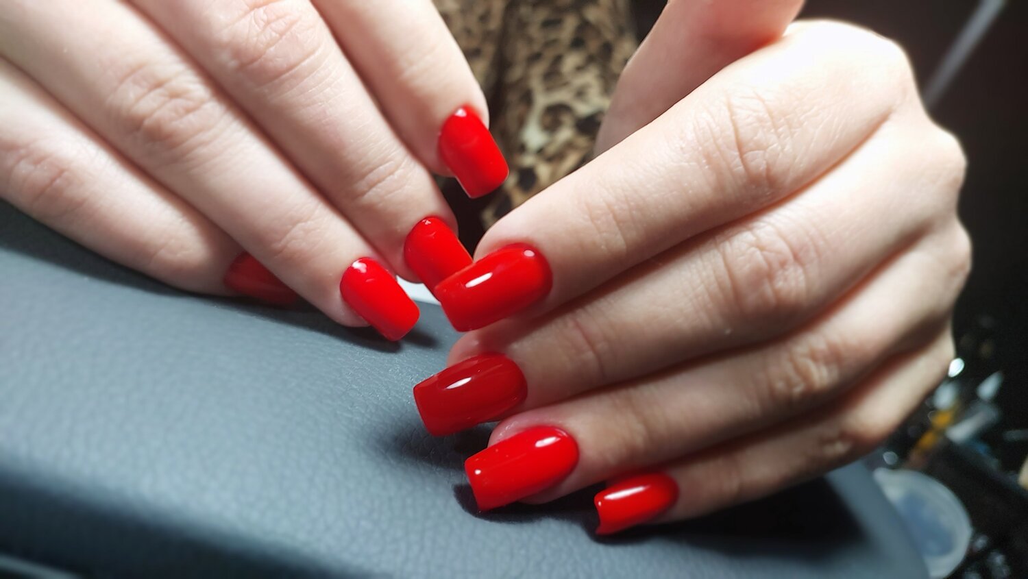 ногти, маникюр, ногти 💅, маникюр красные ногти, красный маникюр однотонный