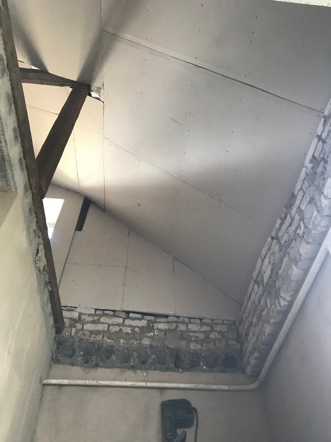 потолок, потолок из гкл, потолки с гипсокартоном 2 яруса, потолок из гипсокартона, наклонный потолок из гипсокартона