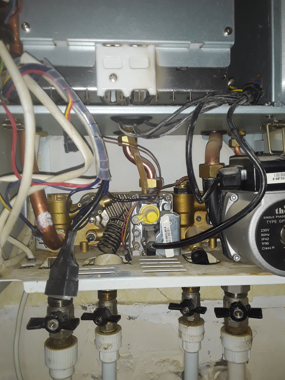 котел вайлант двухконтурный 2004, газовый котел вайлант, газовый двухконтурный котел, газовый котел vaillant, тиберис газовый котел