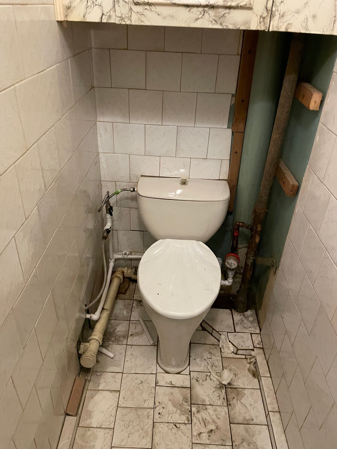 туалет, квартира, туалет без ремонта, отделка туалета, туалет в панельном доме