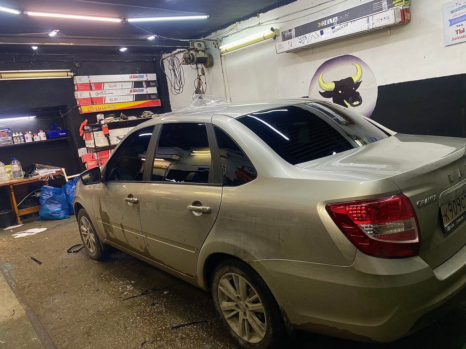 lada granta, гранта, новая lada granta, серебристая лада гранта, белая лада гранта