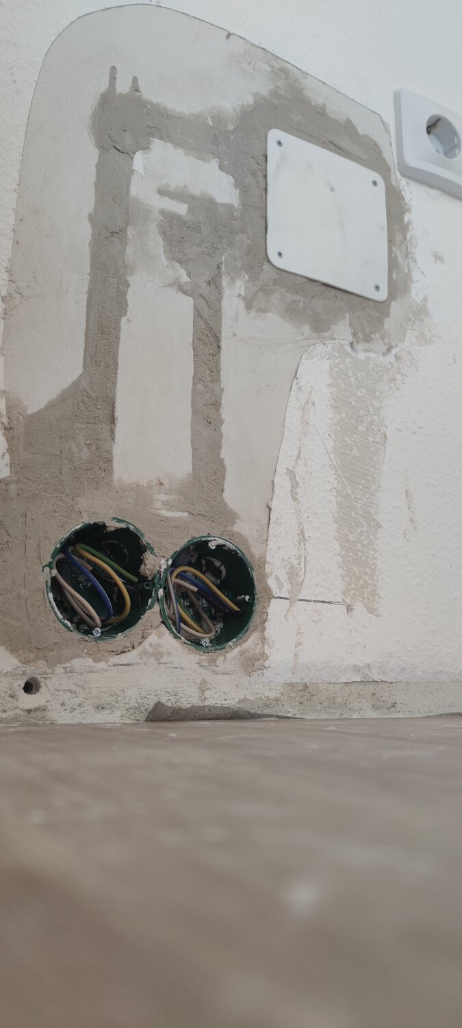 монтаж розеток, перенос розеток, установка розеток, штробление гнездо подрозетник, выключатель, розетка с отверстием