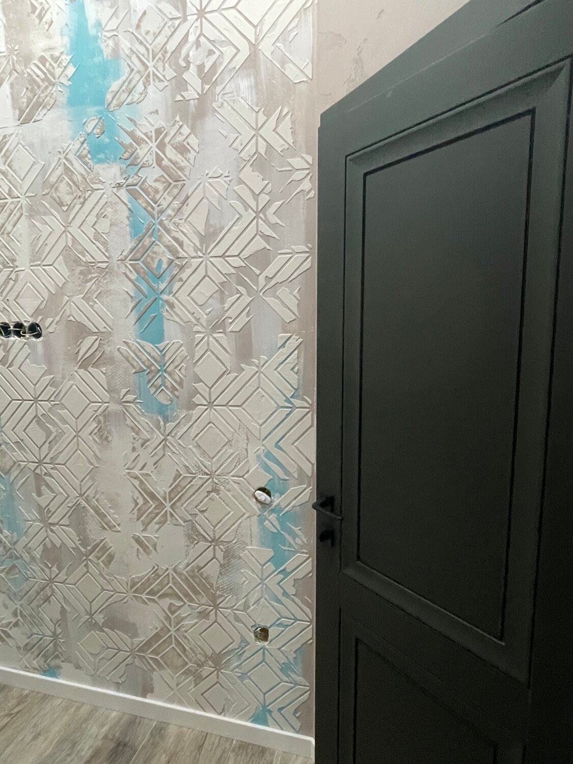 дверь, межкомнатные двери, квартира с отделкой, белые межкомнатные двери, дверь в квартиру