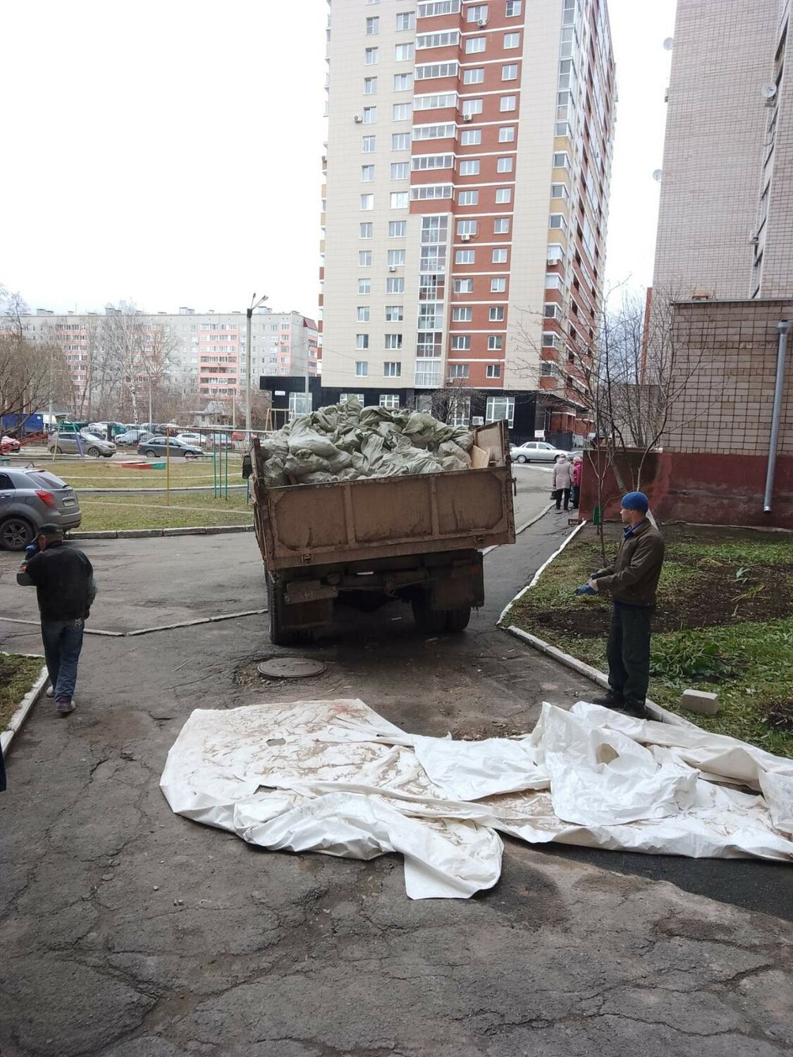 вывоз мусора, строительный мусор, мусор, вывоз строительного мусора, вывоз мусора газ самосвал