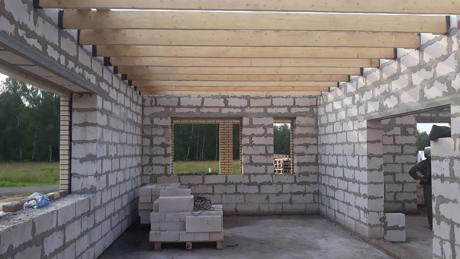 дом из пеноблоков, окна в доме из газобетона, строительство дома из пеноблоков, дом из газосиликатных блоков, построить дом из газобетона