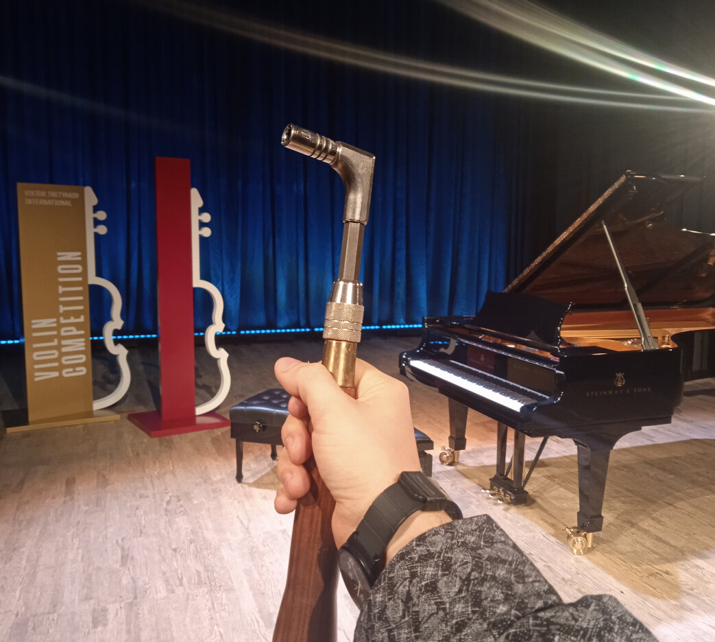 ноги, фортепиано для детей, музыкант, рояль steinway, фиолетовый рояль