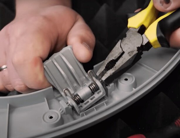 стиральная машина, ручка люка стиральной машины lg wd-10150sup, пружина дверцы стиральной машины beko, ручка открывания дверцы стиральной машины lg, отломалась дверца машинки стиральной