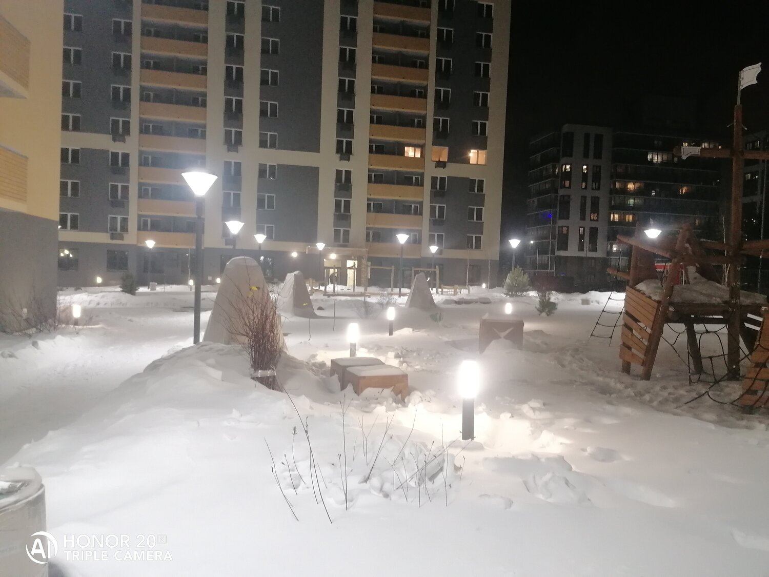 мебель, европейский берег тюмень, снег в екатеринбурге, улица, жилой комплекс