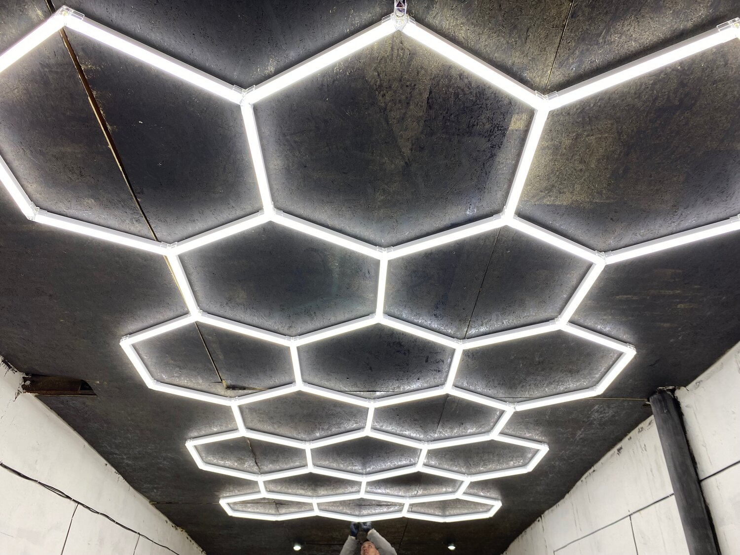 светильник светодиодный hexagon, светодиодное освещение, светильники на потолок шестигранник, светодиодные потолочные светильники, светильник шестигранник потолочный