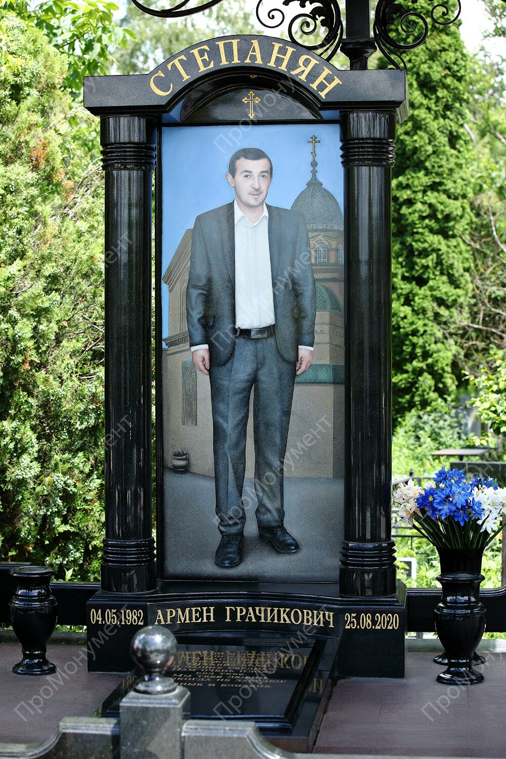 элитные памятники, памятник, красивые памятники, ростовой портрет на памятник, памятник во весь рост