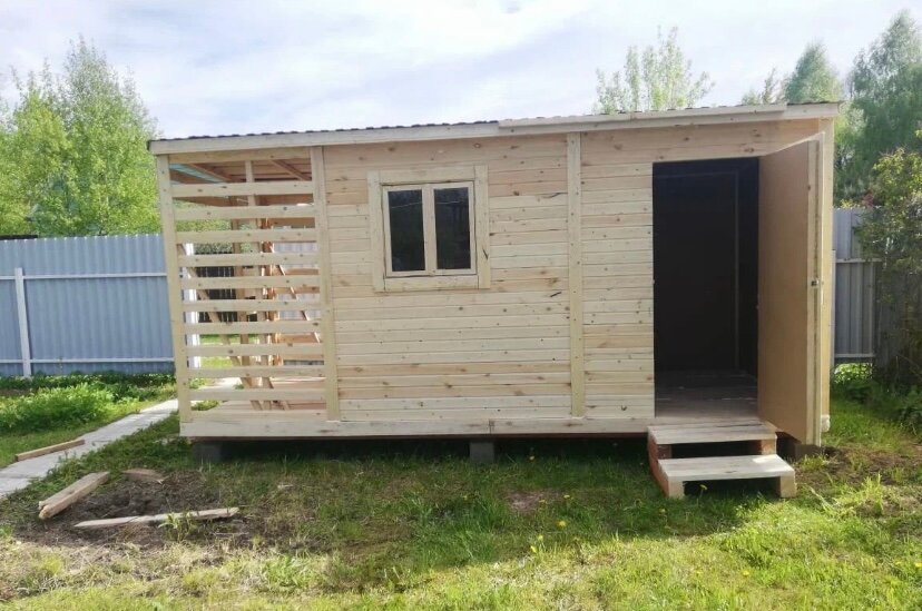 дачный домик бытовка, дачный хозблок, хозблок с дровником для дачи, бытовки для дачи, хозблок