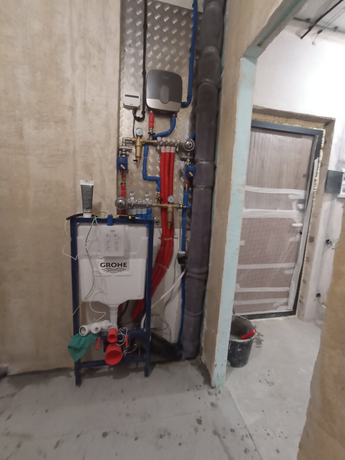 сантехника монтаж, сантехника разводка, монтаж водопровода, монтаж сантехники, разводка труб