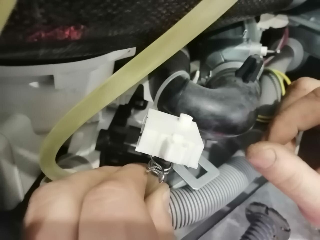 разъем регулятора печки chevrolet lacetti, датчик кислорода ларгус к4м, уплотнительное кольцо бензонасоса ваз 2114, шланг бензонасоса 2114, колодка жгута системы зажигания шевроле ланос