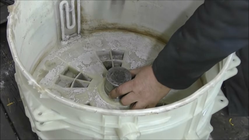 Замена подшипника в стиральной машине Хотпоинт